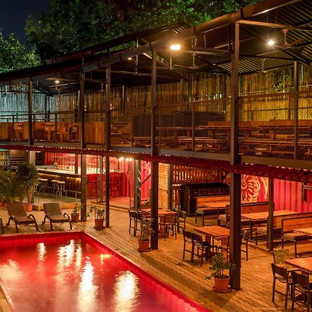 Beach Box Hotel Baga Gosavvy Collection Esterno foto