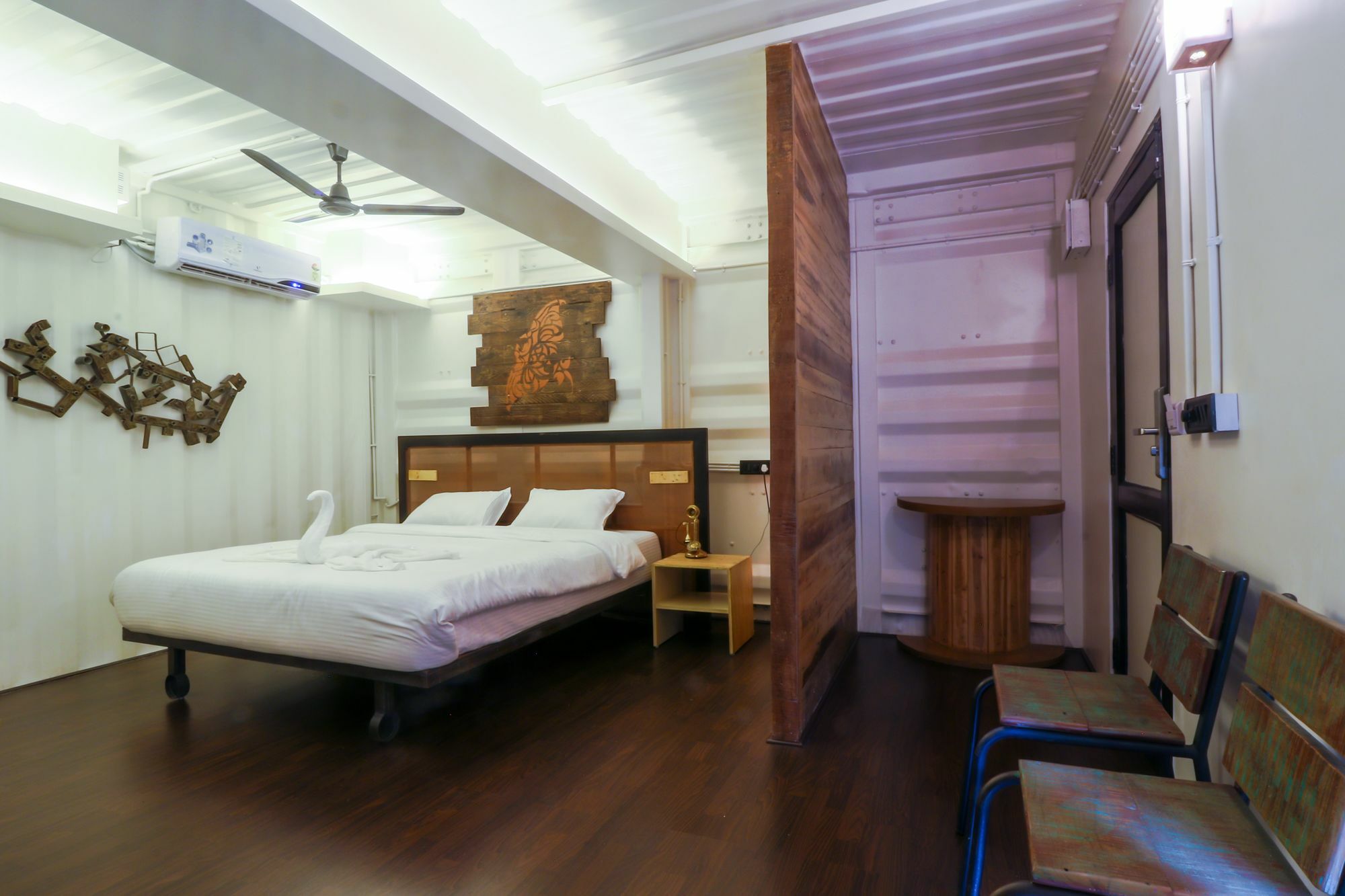 Beach Box Hotel Baga Gosavvy Collection Esterno foto