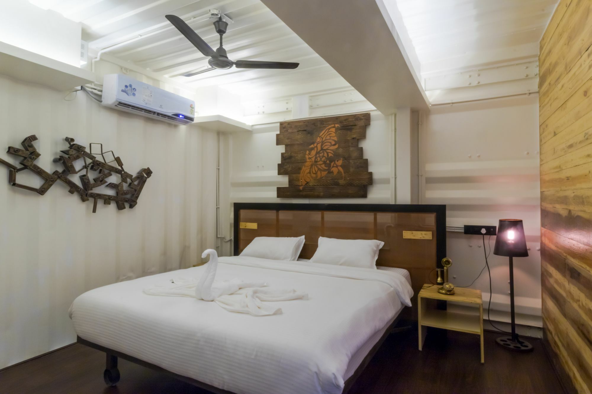 Beach Box Hotel Baga Gosavvy Collection Esterno foto
